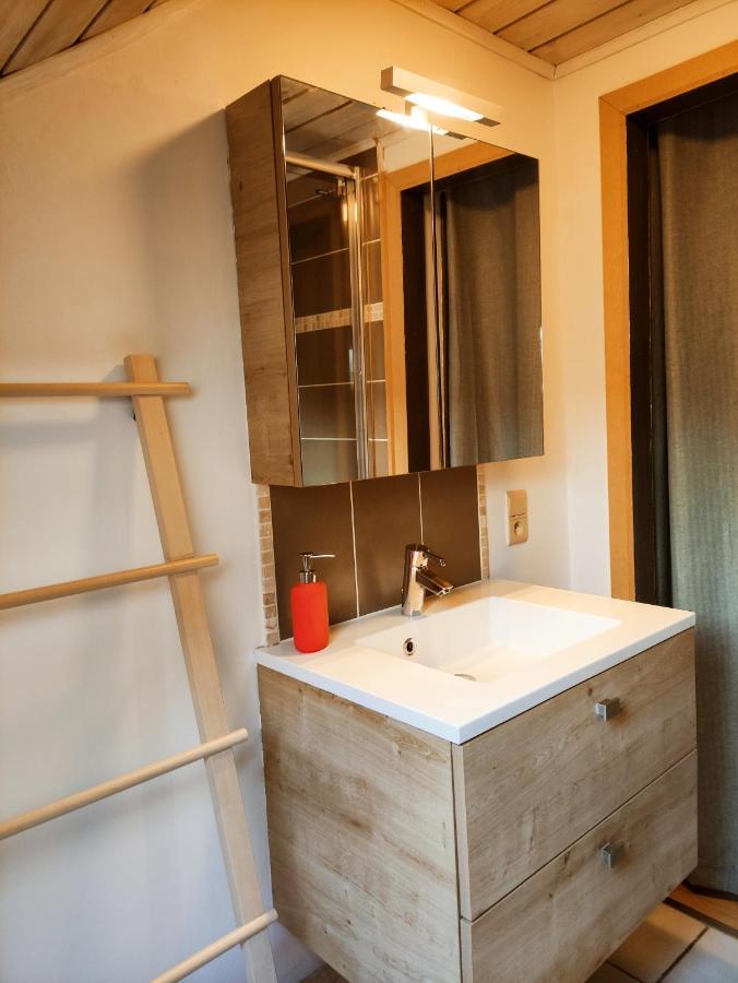 Lacs De L'Eau D'Heure Chez Oma Серфонтен Екстериор снимка